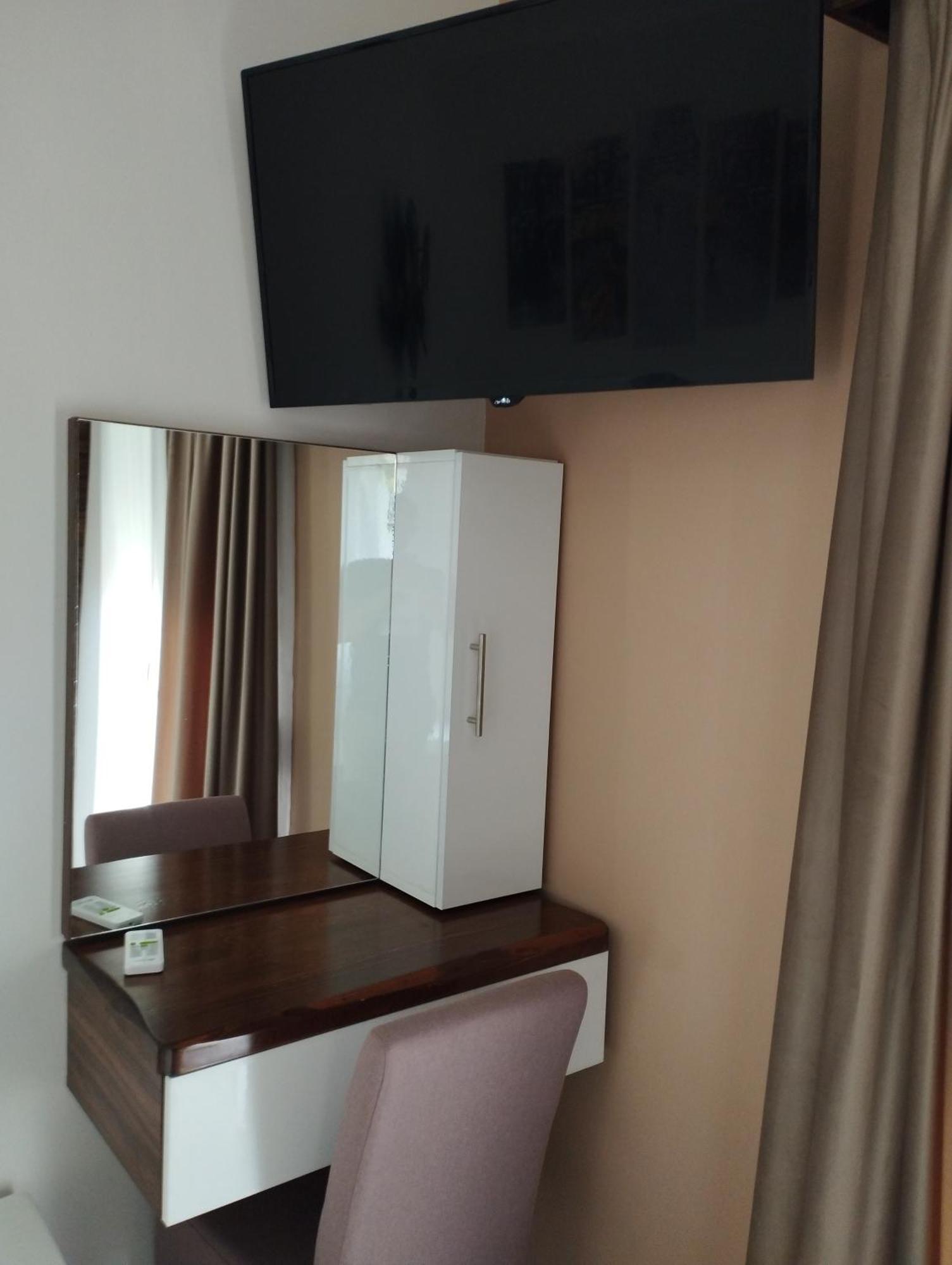 Εκαli Rooms Apartments Καλέντζι Δωμάτιο φωτογραφία