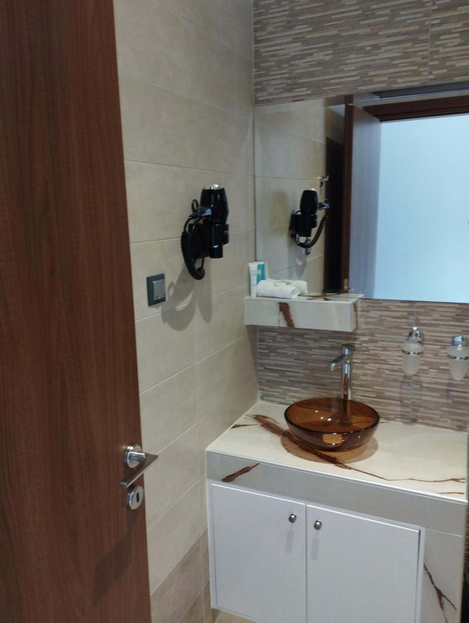 Εκαli Rooms Apartments Καλέντζι Δωμάτιο φωτογραφία