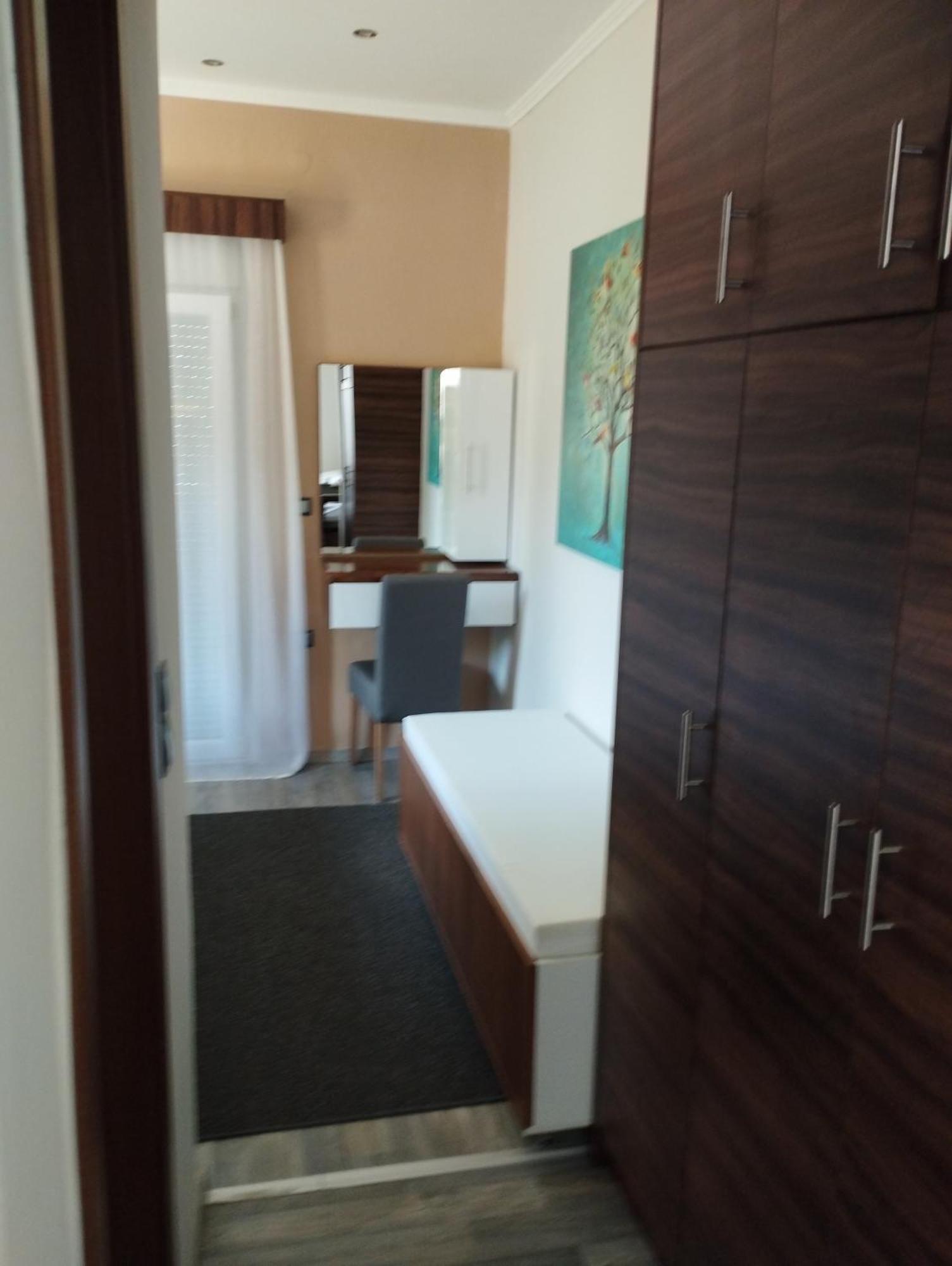 Εκαli Rooms Apartments Καλέντζι Δωμάτιο φωτογραφία